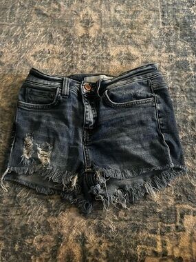 Frayed Hem Dark Denim Women’s Shorts - Dark Blue
